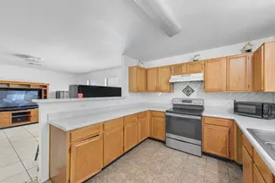 925 Clover Hill Ln, Cedar Hill, TX 75104 - Photo 9