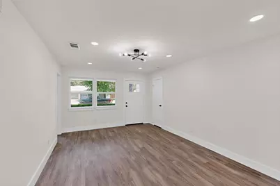 10142 Pebble Valley Lane, Dallas, TX 75217 - Photo 9