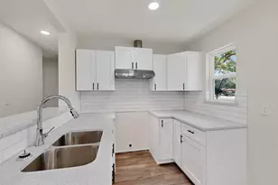 10142 Pebble Valley Ln, Dallas, TX 75217 - Photo 15