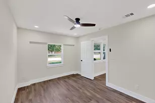 10142 Pebble Valley Ln, Dallas, TX 75217 - Photo 21