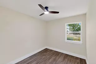 10142 Pebble Valley Ln, Dallas, TX 75217 - Photo 33