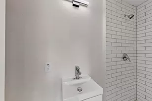 10142 Pebble Valley Ln, Dallas, TX 75217 - Photo 19