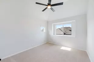 7729 Oakmeade St, Joshua, TX 76058 - Photo 25