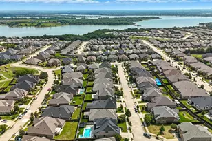 9809 Pikes Peak Pl, Little Elm, TX 75068 - Photo 35