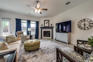 9525 Blue Stem Ln, Little Elm, TX 75068 - Photo 3