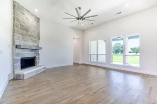 1407 Deerfield Dr, Wills Point, TX 75169 - Photo 7