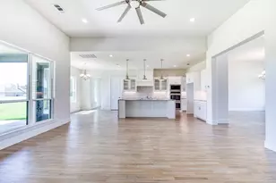 1407 Deerfield Dr, Wills Point, TX 75169 - Photo 9