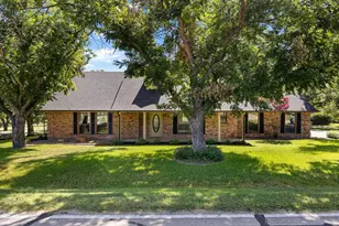 8901 Magnolia Vale Dr, Granbury, TX 76049 - Photo 1