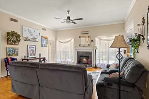 8901 Magnolia Vale Dr, Granbury, TX 76049 - Photo 7