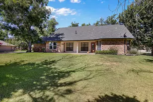 8901 Magnolia Vale Dr, Granbury, TX 76049 - Photo 31