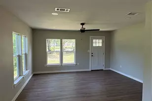 904 Jefferson St E, Sulphur Springs, TX 75482 - Photo 3