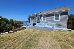 411 N Lake Shore Cir, Lake Bridgeport, TX 76426 - Photo 9