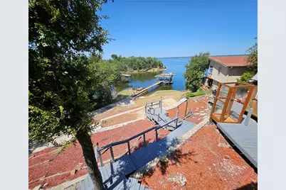 411 N Lake Shore Circle, Lake Bridgeport, TX 76426 - Photo 5