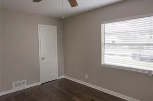 1109 Edgefield Dr, Garland, TX 75040 - Photo 13