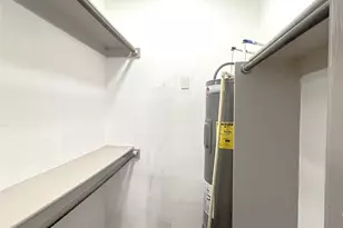 9747 Whitehurst Dr, Dallas, TX 75243 - Photo 15