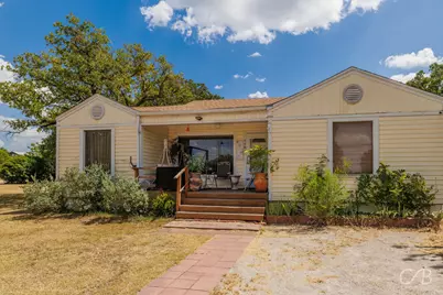 1406 W Commerce Street, Eastland, TX 76448 - Photo 1