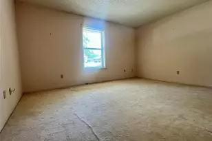 329 Azalea Dr, Sulphur Springs, TX 75482 - Photo 17