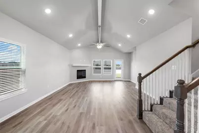 413 Travis Drive, McGregor, TX 76657 - Photo 3