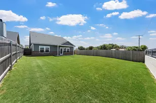 413 Travis Dr, McGregor, TX 76657 - Photo 29