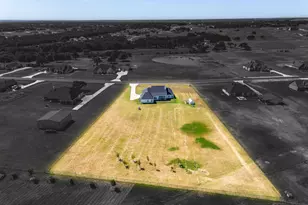 1053 Paradise Pkwy, Poolville, TX 76487 - Photo 35