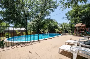 3210 Bluebonnet Cir, Weatherford, TX 76087 - Photo 3