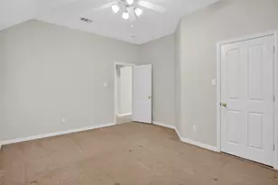 4611 Paddington Ln, Grand Prairie, TX 75052 - Photo 25