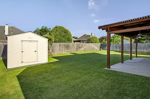 4611 Paddington Ln, Grand Prairie, TX 75052 - Photo 11