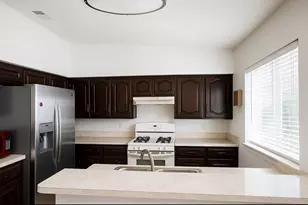 9601 Glengreen Dr, Dallas, TX 75217 - Photo 3