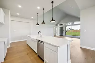 137 Cross Timbers St, Azle, TX 76020 - Photo 9