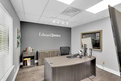 1004 N Bowen Road, Arlington, TX 76012 - Photo 9