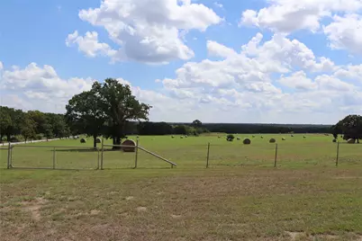 2642 Huddleston, Sunset, TX 76270 - Photo 39