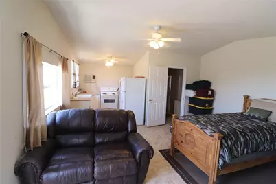 2642 Huddleston, Sunset, TX 76270 - Photo 35