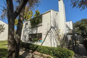 7431 Holly Hill Dr, Dallas, TX 75231 - Photo 11