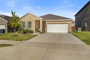 10357 Rosegreen Ln, Fort Worth, TX 76036 - Photo 3
