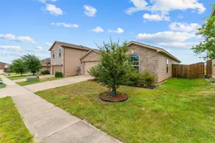 1808 Douglas St, Howe, TX 75459 - Photo 3