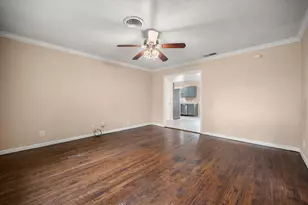 808 Marengo St, Cleburne, TX 76033 - Photo 9