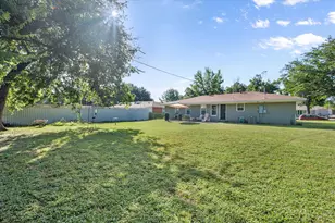 808 Marengo St, Cleburne, TX 76033 - Photo 7