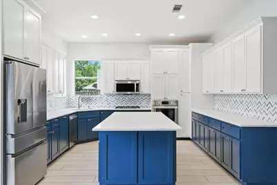 703 Stowe Lane, Lakewood Village, TX 75068 - Photo 11