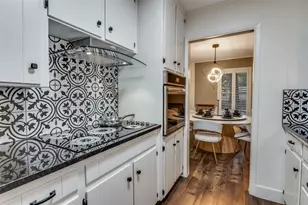 2715 Green Oaks Blvd, Arlington, TX 76017 - Photo 17