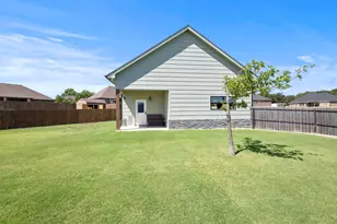 1611 N Mason St, Bowie, TX 76230 - Photo 35