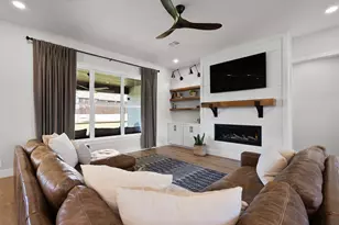 1611 N Mason St, Bowie, TX 76230 - Photo 7