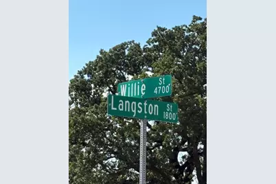 1720 Langston Street, Fort Worth, TX 76105 - Photo 11