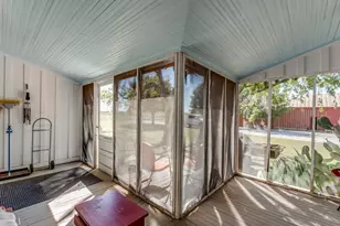 392 Mt Pleasant Rd, Valley View, TX 76272 - Photo 23