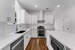 916 S Montreal Ave, Dallas, TX 75208 - Photo 9