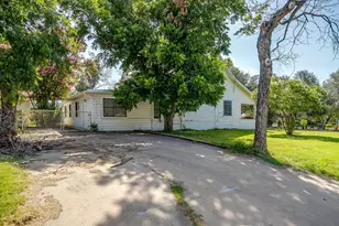 575 W Green St, Stephenville, TX 76401 - Photo 29