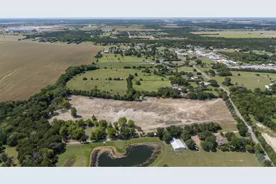 1065 Bluff Springs Road, Ferris, TX 75125 - Photo 9