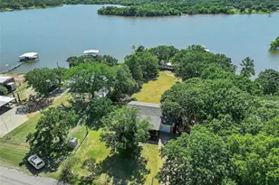 404 Selma Rd, Bowie, TX 76230 - Photo 7