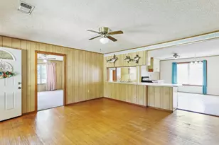 404 Selma Rd, Bowie, TX 76230 - Photo 9