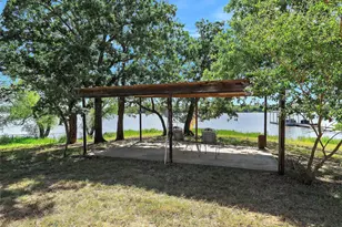 404 Selma Rd, Bowie, TX 76230 - Photo 21