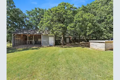 404 Selma Road, Bowie, TX 76230 - Photo 19